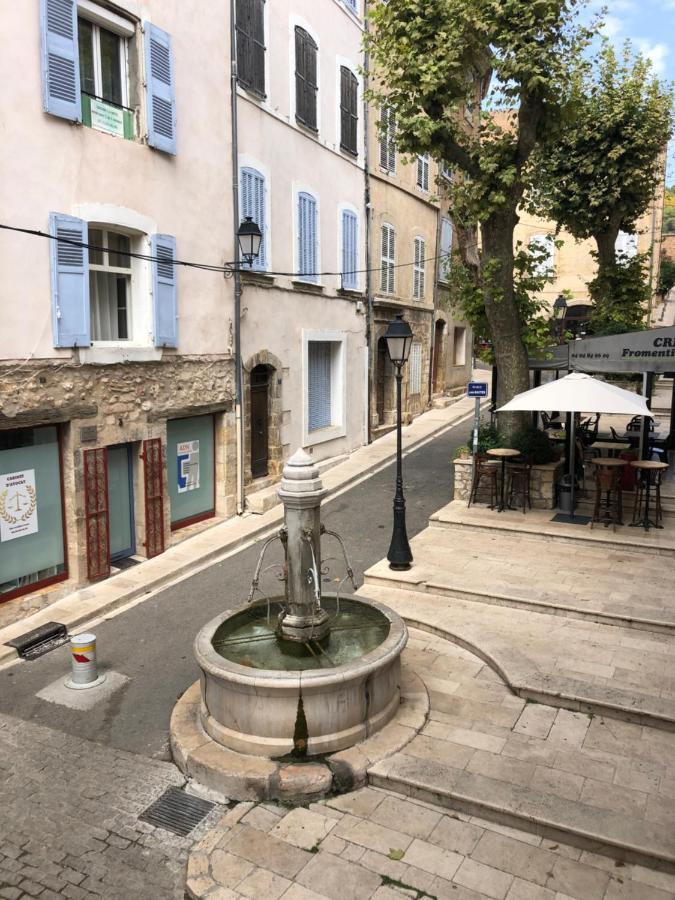 דירות אופס Fontaine מראה חיצוני תמונה